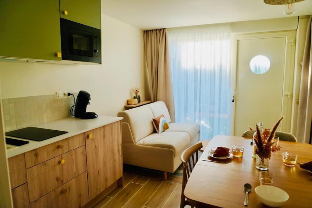 Le Bel Iris - Acces Direct Plage Apartment Chatelaillon-Plage Ngoại thất bức ảnh